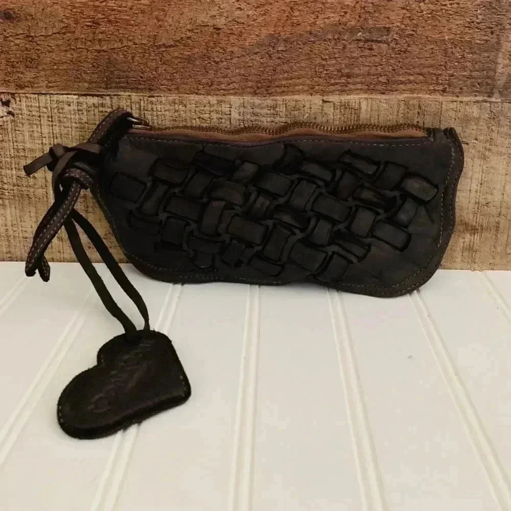 Moni Moni made in Italy wristlet